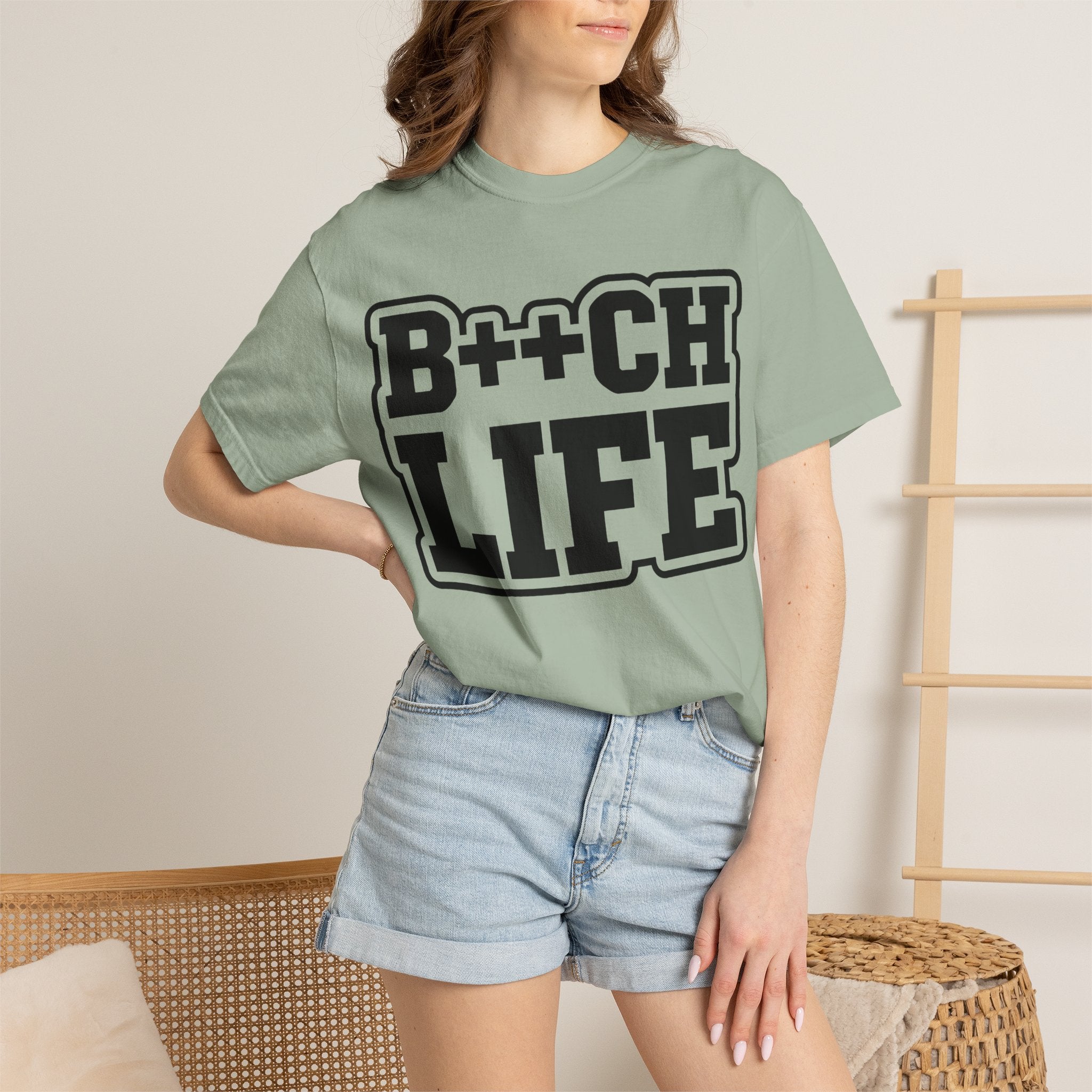 B++CH LIFE-Shirt — Bold Streetwear Graphic Tee